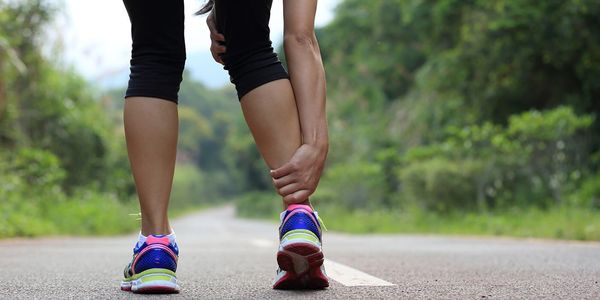 Pernas frias – Causas de fraqueza na perna com dor e dores