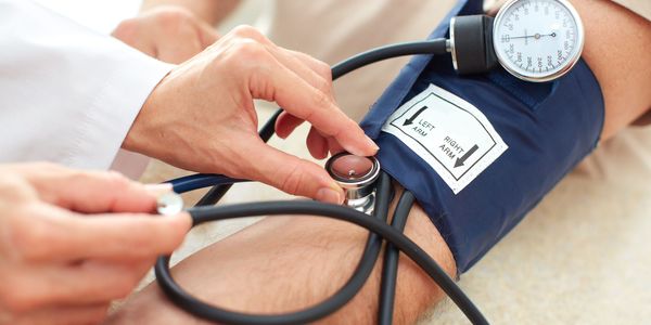 Aumento súbito da pressão arterial (PA) 6 motivos comuns