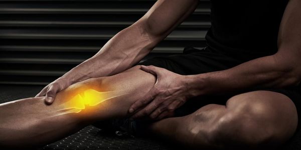 Joelho dolorido – Causas da dor no joelho e outros sintomas
