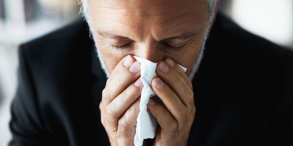 Sensibilidade nasal do nariz sensível que significa sintomas e causas